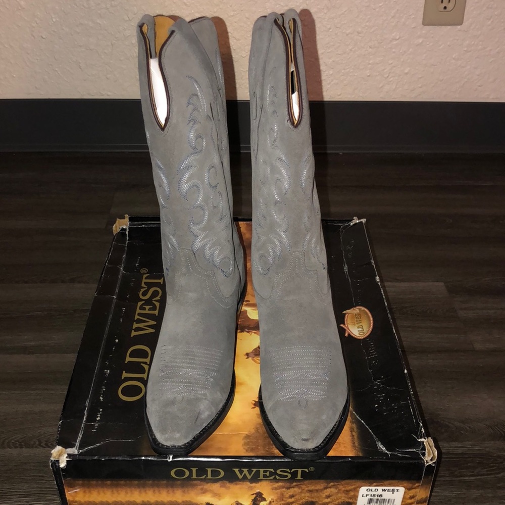 Brand new 6.5 gray cowgirl boots